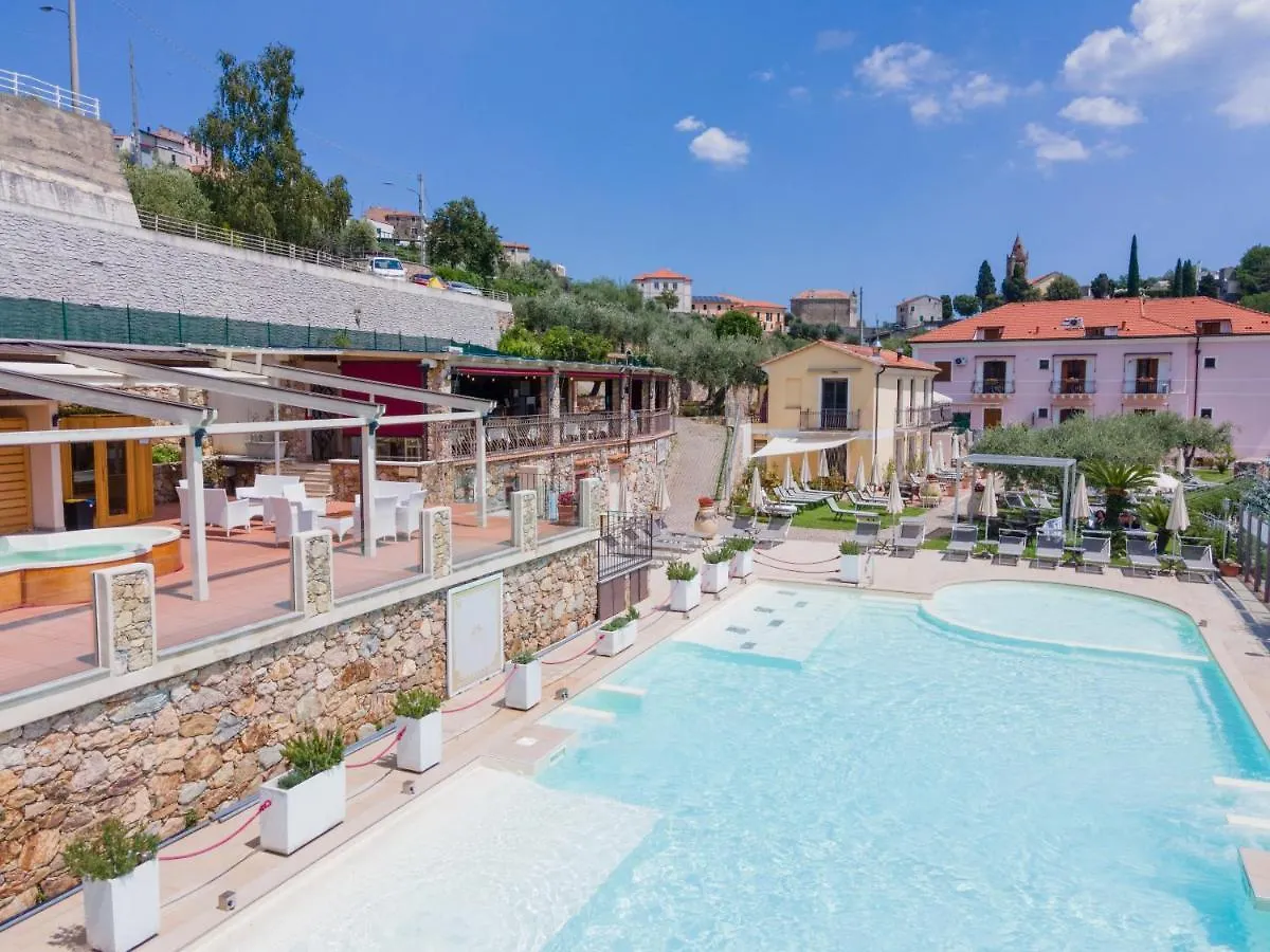 Residence Villa il Casale appartementi wellness e piscina riscaldata Tovo San Giacomo 0*,