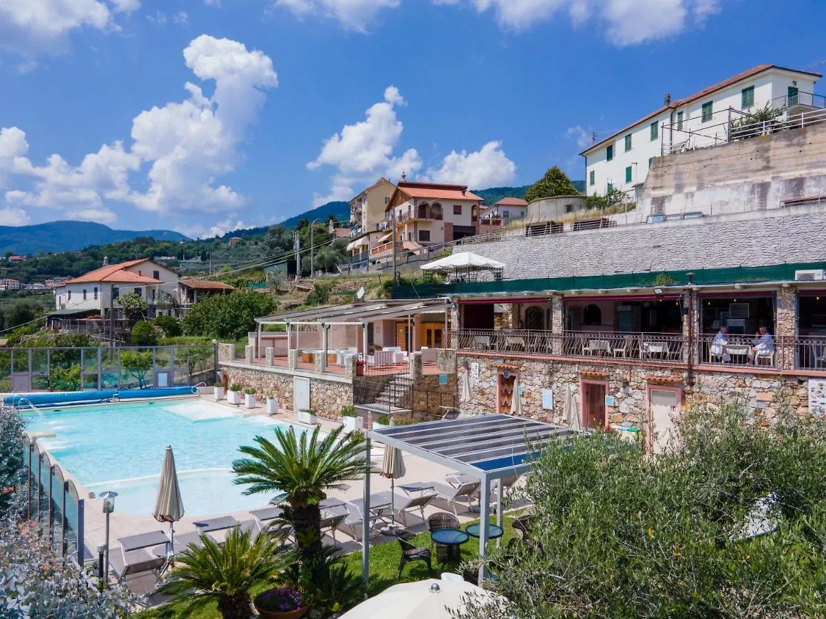 Residence Villa il Casale appartementi wellness e piscina riscaldata Tovo San Giacomo Appartamento