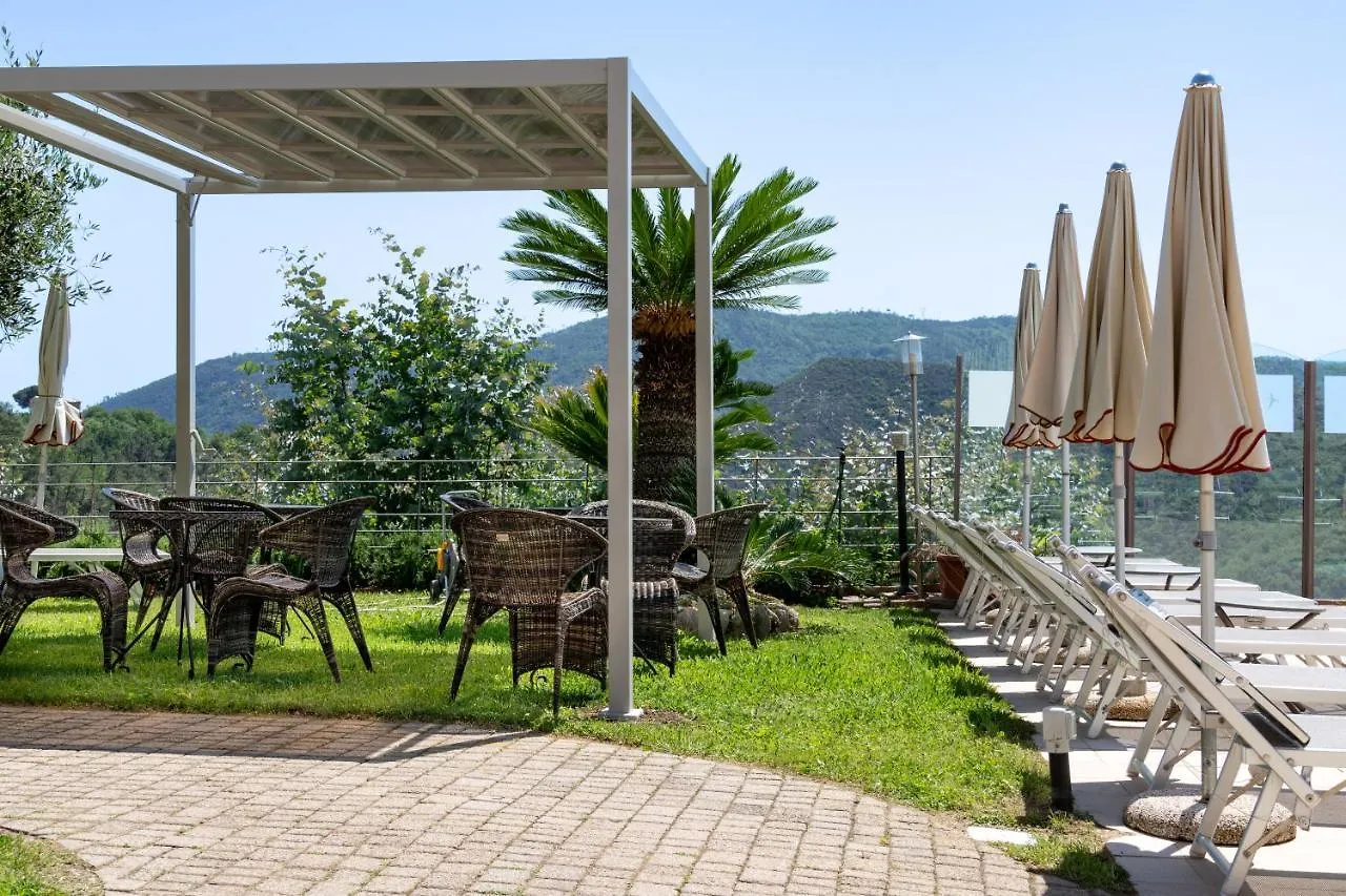Residence Villa Il Casale - Appartamenti Wellness E Piscina Riscaldata Tovo San Giacomo