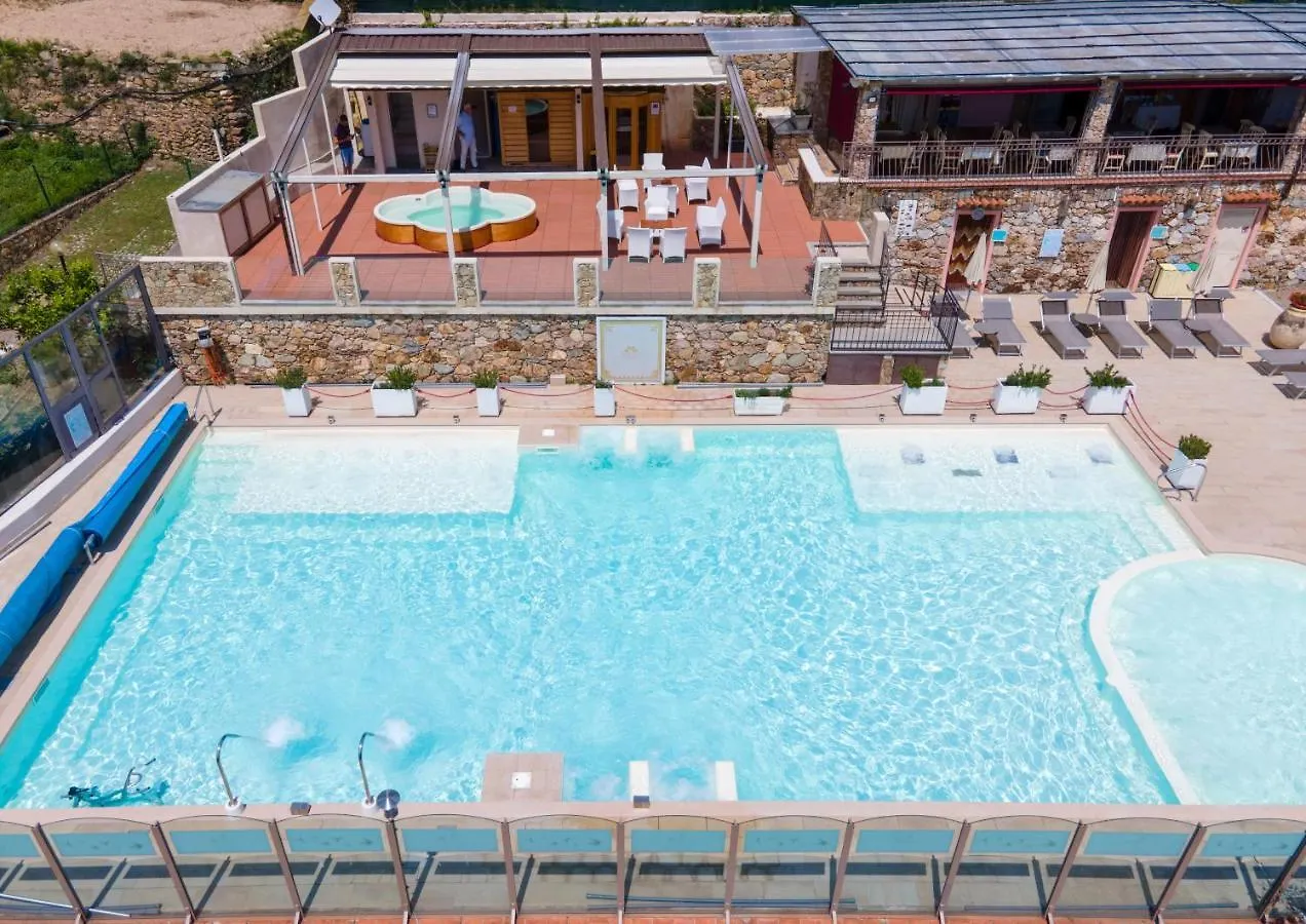 Apartment Residence Villa Il Casale - Appartamenti Wellness E Piscina Riscaldata Italy