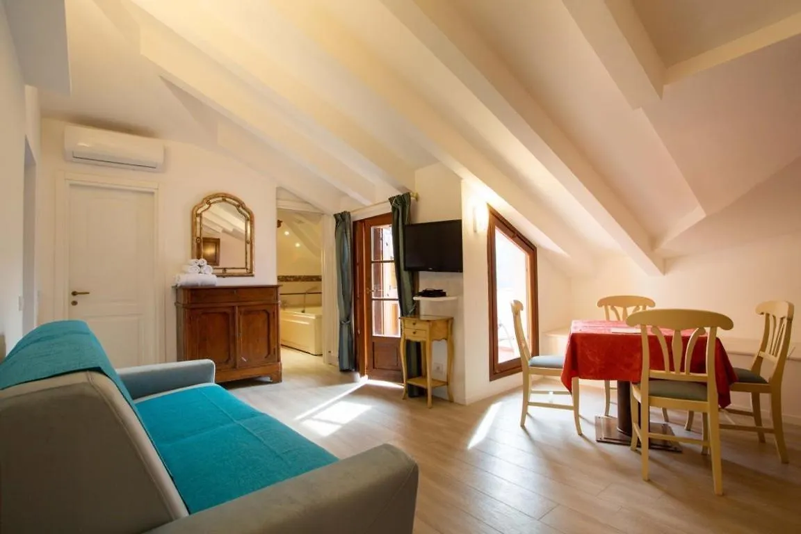Apartment Residence Villa Il Casale - Appartamenti Wellness E Piscina Riscaldata