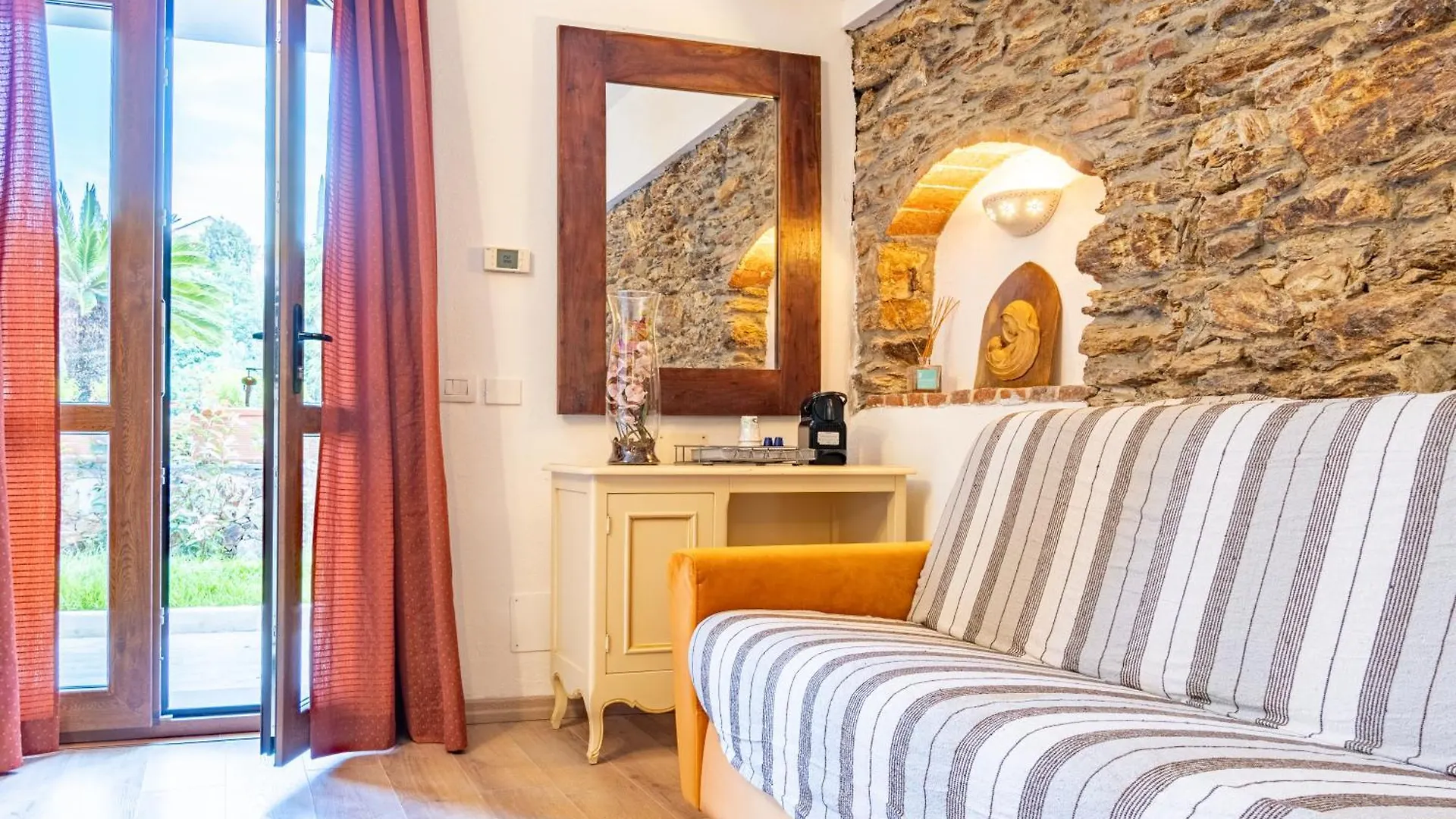 Residence Villa Il Casale - Appartamenti Wellness E Piscina Riscaldata