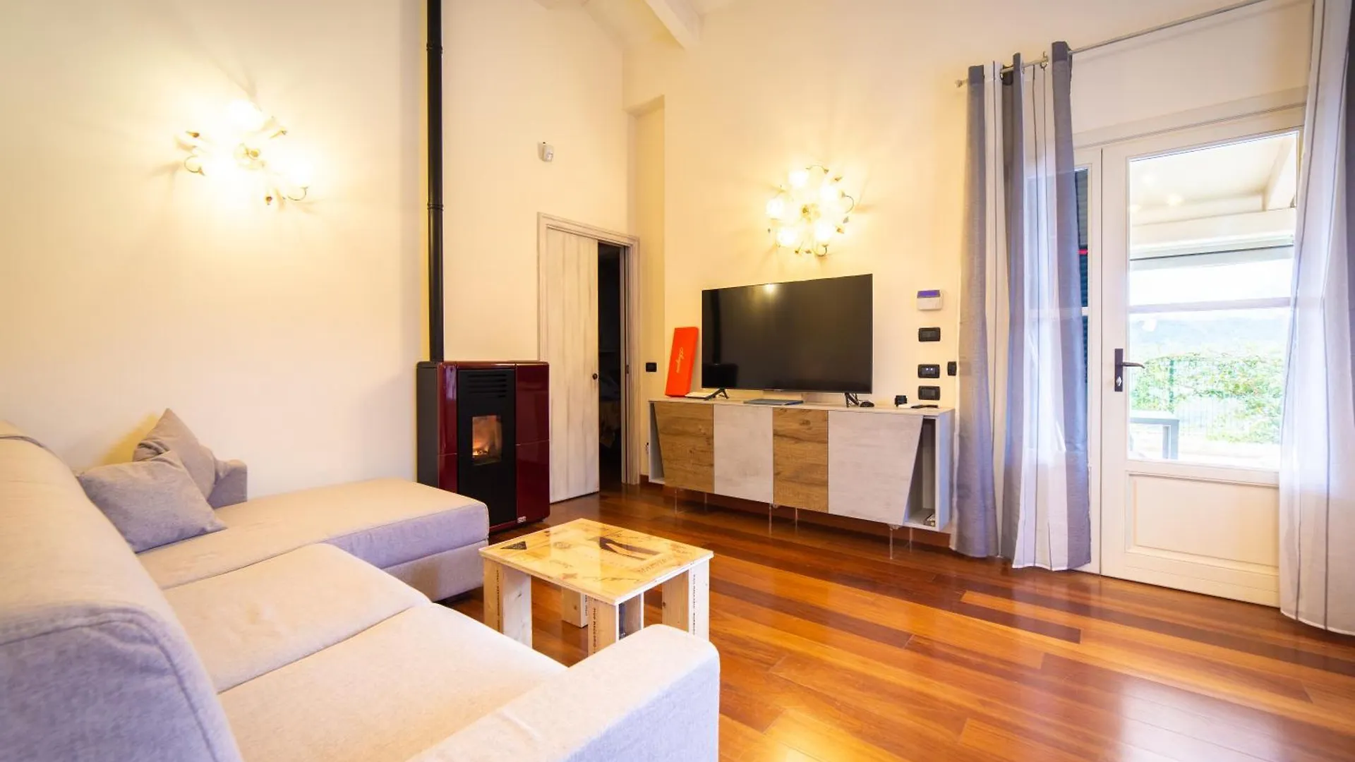 Apartment Residence Villa Il Casale - Appartamenti Wellness E Piscina Riscaldata Italy